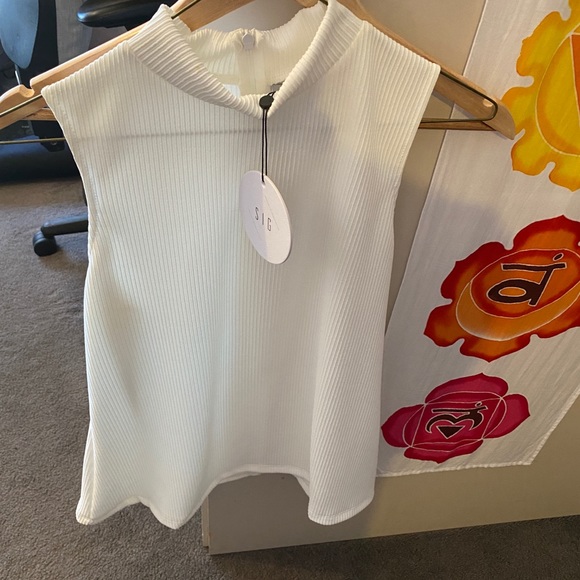 Meet your Posher, Emma - Picture 13 of 16